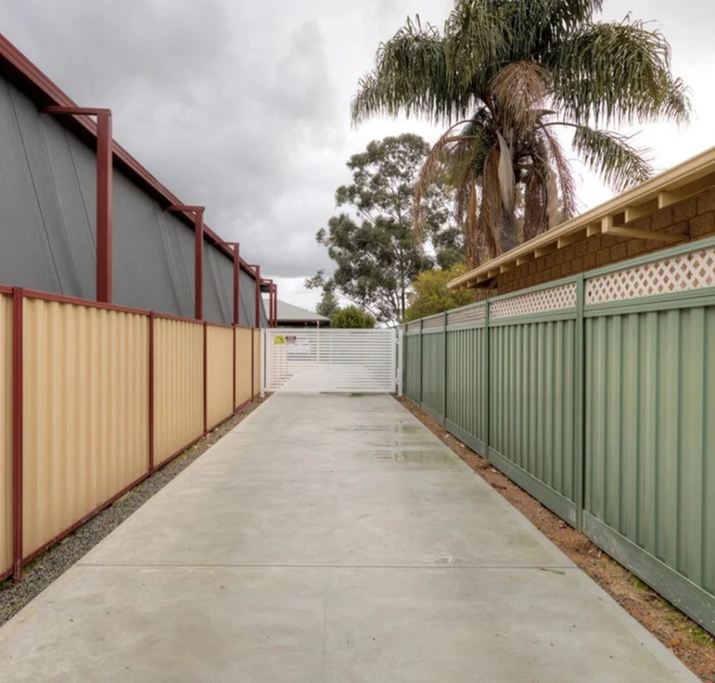 Sleek and modern Colorbond fence installed in Melbourne’s southeast