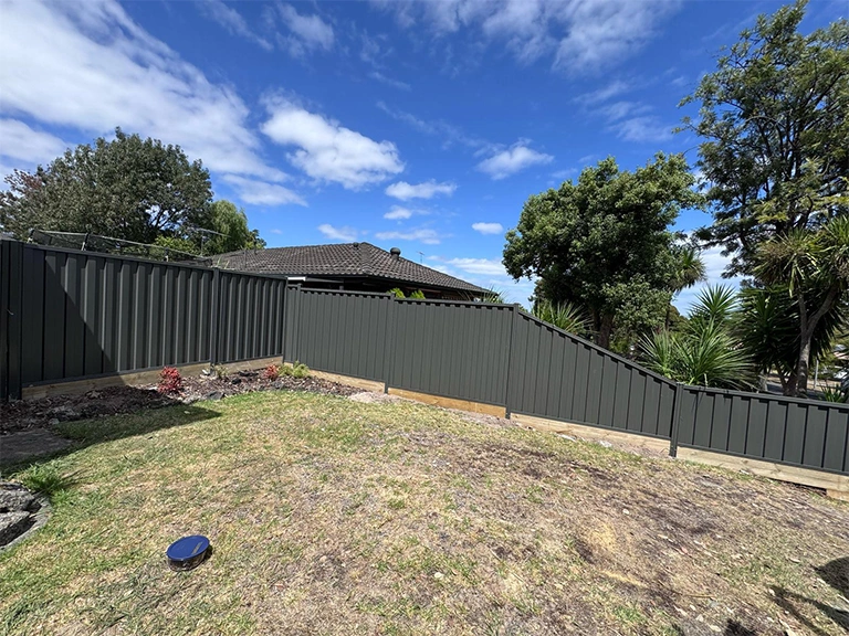Colorbond-Fencing-07