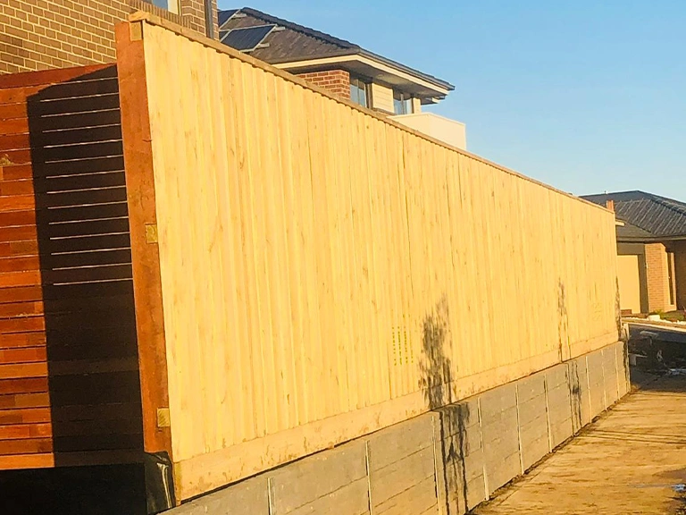 Timber-Fencing-01