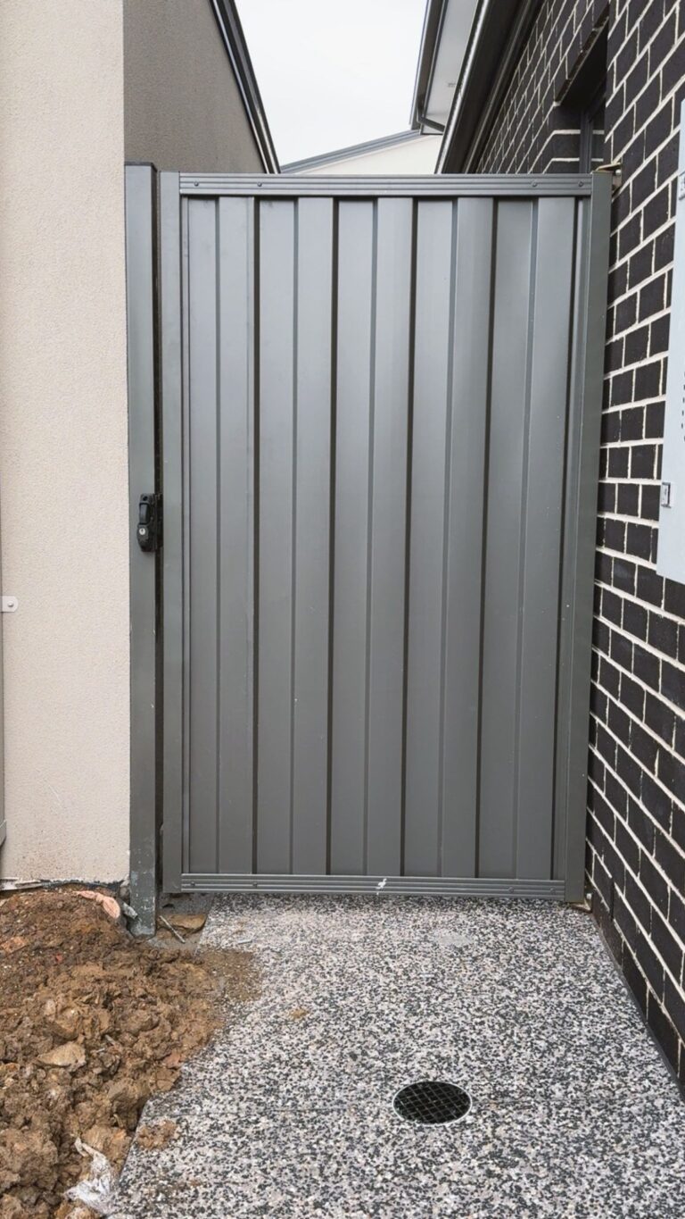 Colorbond Gates Pakenham, Berwick, Narre Warren | Melvic Fencing